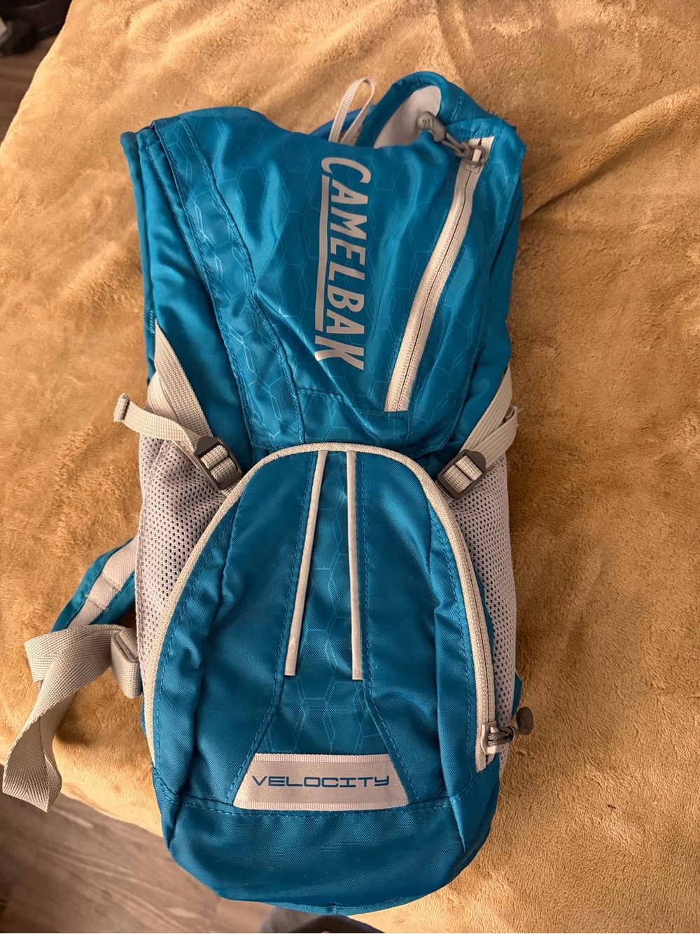 CamelBak Velocity Hydration Backpack in Bright Teal and White